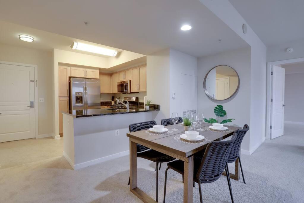 Bright And Cozy Apartment Near Pentagon City Арлингтън Екстериор снимка